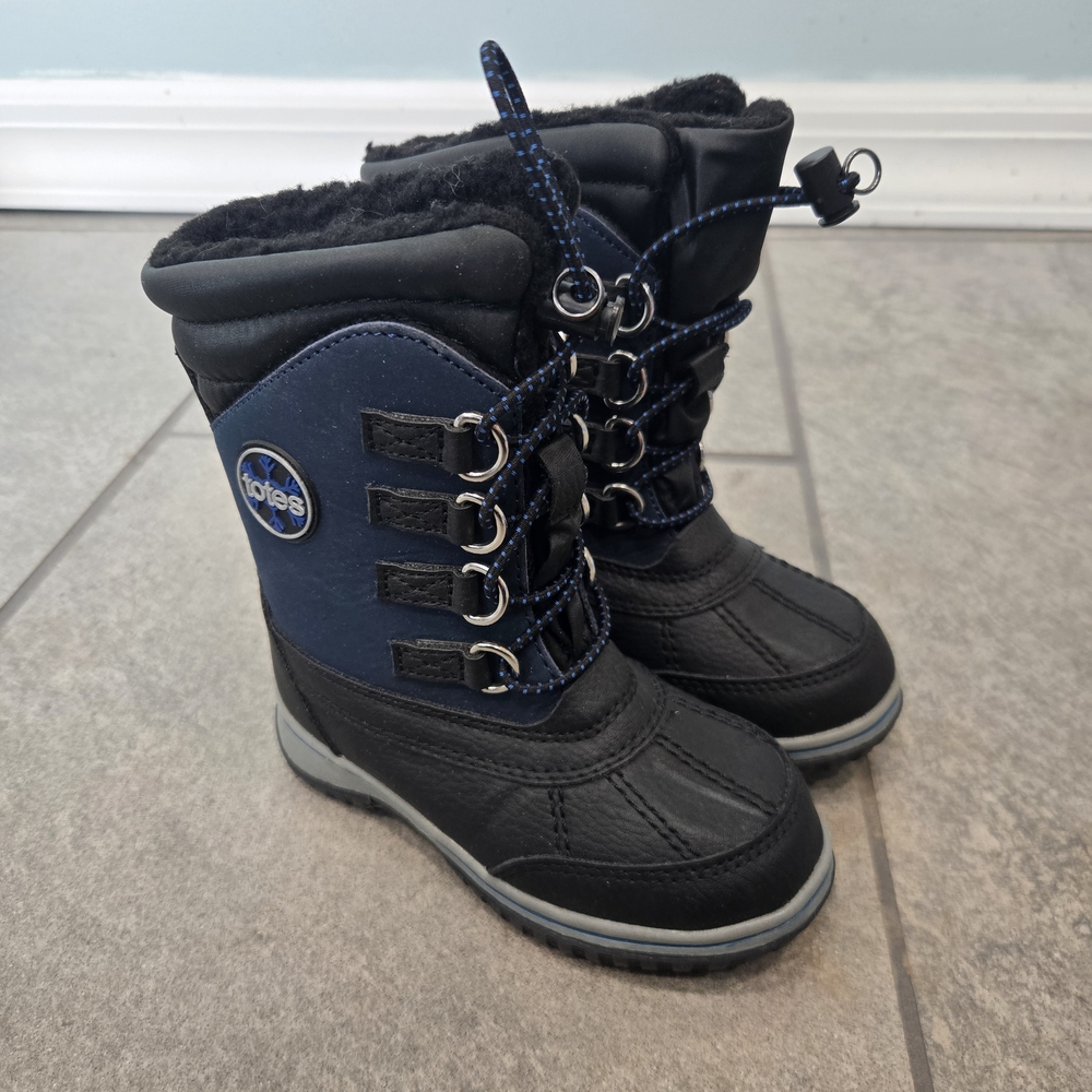 Kids Winter Boots - Black and Blue